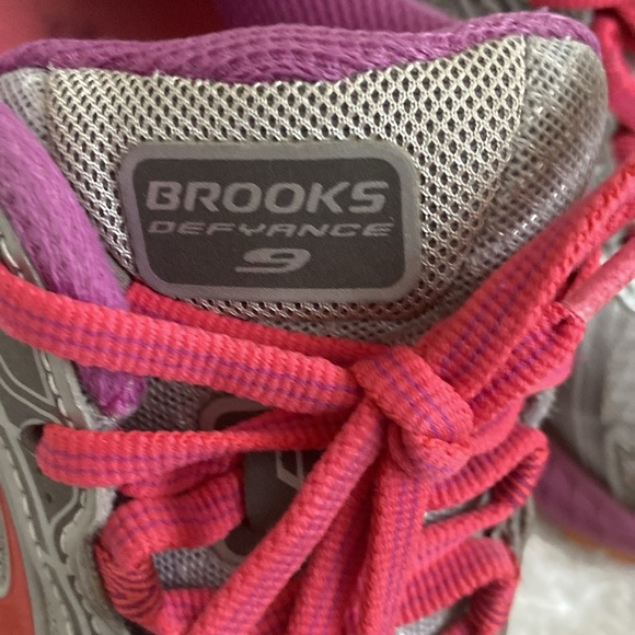 Brooks defyance 9 sneakers size 6 - Picture 2 of 7